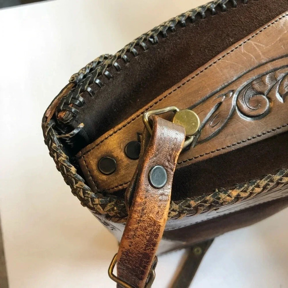 Vintage Leather Purse - Picture 6 of 16